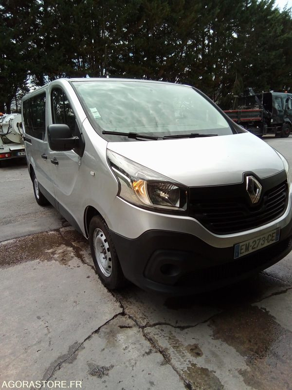 Renault trafic 1.6dci 95 CV 9 places 309336 kms - Xe bus mini, Xe van chở khách: hình 4 Renault trafic 1.6dci 95 CV 9 places 309336 kms - Xe bus mini, Xe van chở khách: hình 4