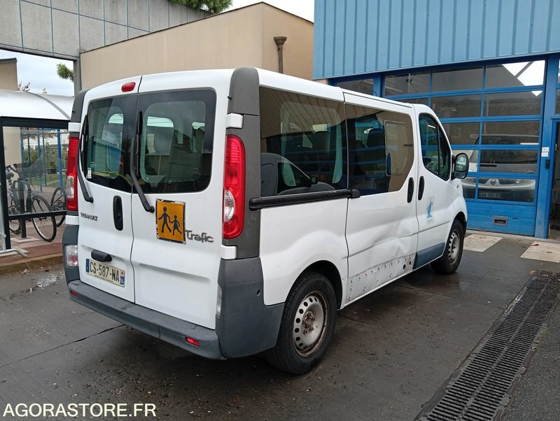 Renault trafic - Xe bus mini, Xe van chở khách: hình 2 Renault trafic - Xe bus mini, Xe van chở khách: hình 2
