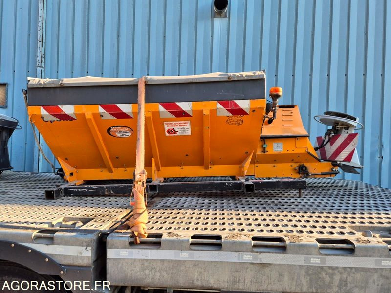 SALEUSE EPOKE S-2300 E 2000 AVEC MOTEUR AUXILIAIRE - Trang thiết bị vườn: hình 1 SALEUSE EPOKE S-2300 E 2000 AVEC MOTEUR AUXILIAIRE - Trang thiết bị vườn: hình 1