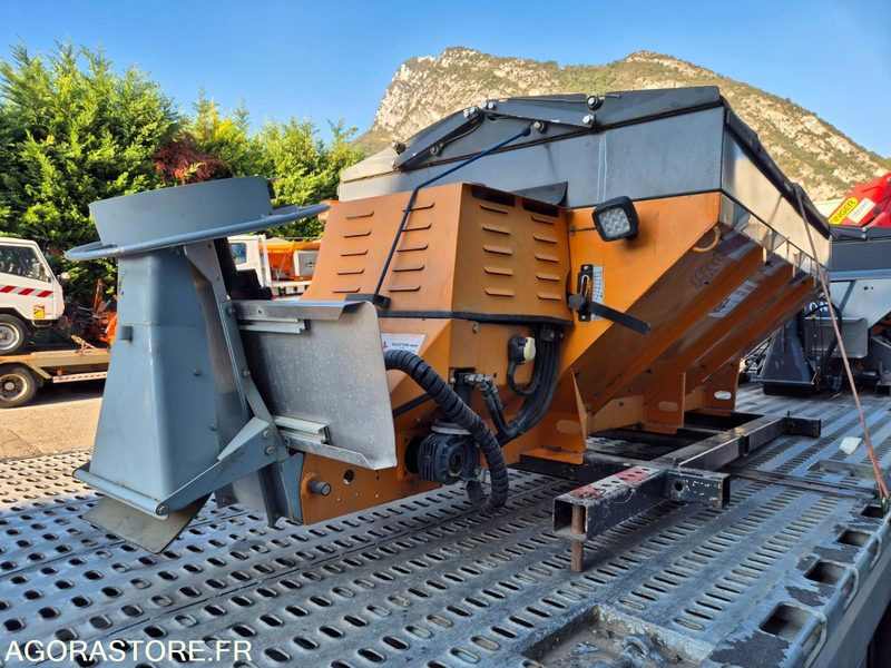 SALEUSE EPOKE S-2300 E 2000 AVEC MOTEUR AUXILIAIRE - Trang thiết bị vườn: hình 4 SALEUSE EPOKE S-2300 E 2000 AVEC MOTEUR AUXILIAIRE - Trang thiết bị vườn: hình 4