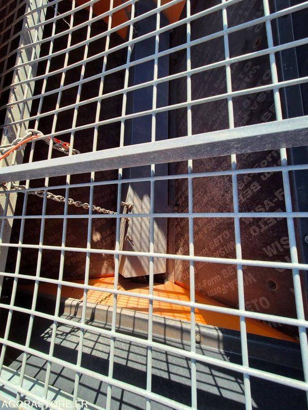 SALEUSE EPOKE S2400 ES 2014 AVEC MOTEUR AUXILIAIRE - Trang thiết bị vườn: hình 3 SALEUSE EPOKE S2400 ES 2014 AVEC MOTEUR AUXILIAIRE - Trang thiết bị vườn: hình 3