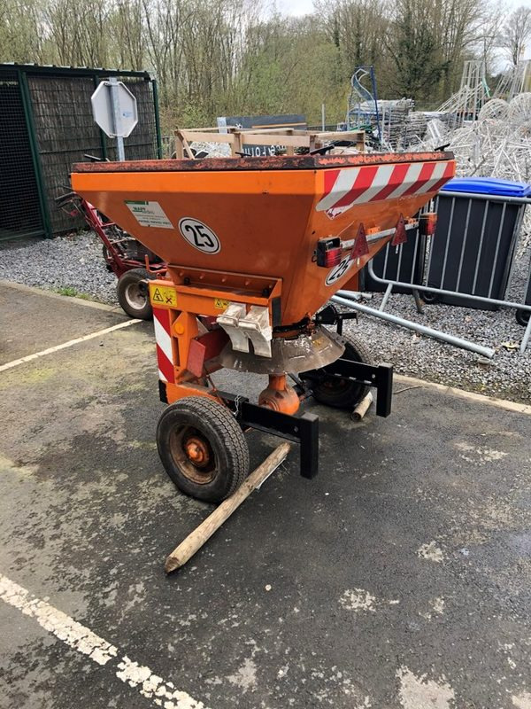 SALEUSE SUR TIMON KUHN TYPE SU-602 - Trang thiết bị vườn: hình 1 SALEUSE SUR TIMON KUHN TYPE SU-602 - Trang thiết bị vườn: hình 1