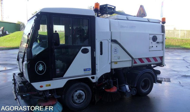 SCARAB - Minor VM - Euro 5 Balayeuse Compacte 2.5m3 - 2011 / 42068 KM (BL956EC) - Xe quét đường: hình 1 SCARAB - Minor VM - Euro 5 Balayeuse Compacte 2.5m3 - 2011 / 42068 KM (BL956EC) - Xe quét đường: hình 1
