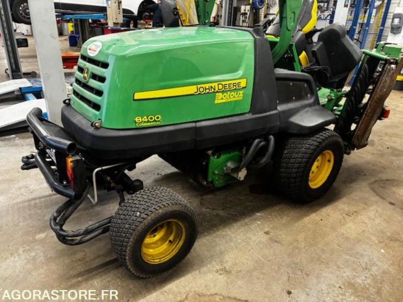 TONDEUSE HELICOIDALE JOHN DEERE 8400-ROULANTE-1521 HEURES. - Máy cắt cỏ vườn: hình 5 TONDEUSE HELICOIDALE JOHN DEERE 8400-ROULANTE-1521 HEURES. - Máy cắt cỏ vườn: hình 5