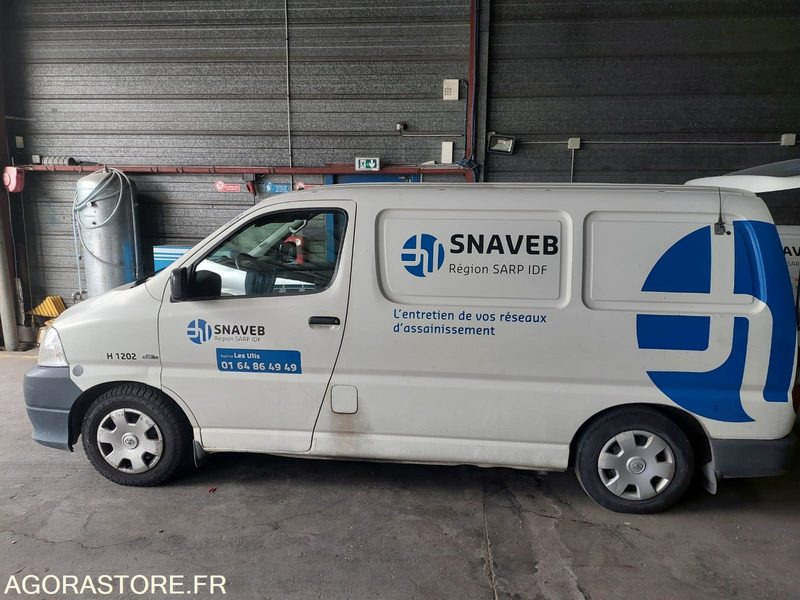 TOYOTA Hiace fourgon HP HUWER 2012 272000KM ROULANT EXPORT UNIQUEMENT - Xe van nhỏ gọn: hình 3 TOYOTA Hiace fourgon HP HUWER 2012 272000KM ROULANT EXPORT UNIQUEMENT - Xe van nhỏ gọn: hình 3