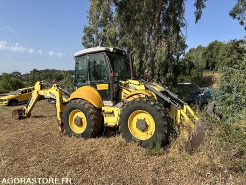 TRACTOPELLE NEW HOLLAND B115B - 3601H - 2008 - Máy xúc trước múc sau: hình 1 TRACTOPELLE NEW HOLLAND B115B - 3601H - 2008 - Máy xúc trước múc sau: hình 1