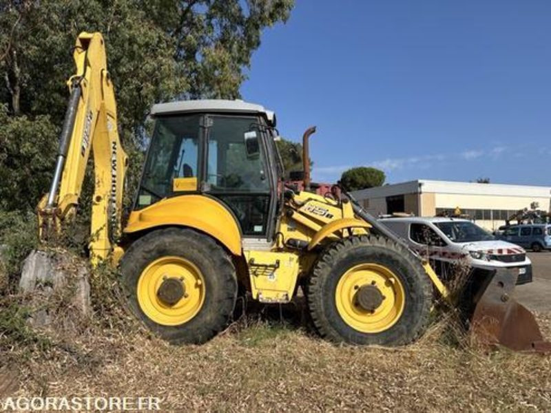 TRACTOPELLE NEW HOLLAND N8GH - 2008 - 5668H - Máy xúc trước múc sau: hình 1 TRACTOPELLE NEW HOLLAND N8GH - 2008 - 5668H - Máy xúc trước múc sau: hình 1