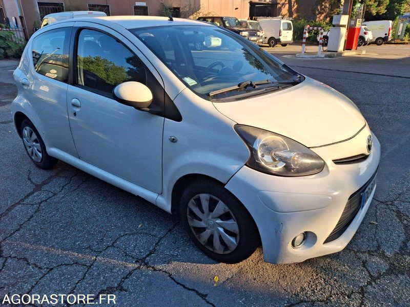Toyota AYGO 115578kms - 2014 - Xe hơi: hình 1 Toyota AYGO 115578kms - 2014 - Xe hơi: hình 1