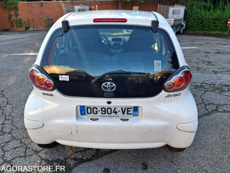 Toyota AYGO 115578kms - 2014 - Xe hơi: hình 3 Toyota AYGO 115578kms - 2014 - Xe hơi: hình 3