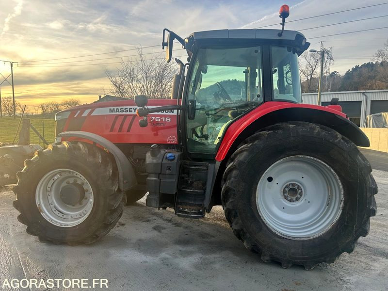 Tracteur agricole, Massey Ferguson 7616 - Máy cày: hình 2 Tracteur agricole, Massey Ferguson 7616 - Máy cày: hình 2