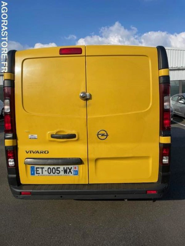 VIVARO FG L1H1 2700 1.6 CDTI 95. 02/2018. 154500KM - Xe van chở hàng: hình 4 VIVARO FG L1H1 2700 1.6 CDTI 95. 02/2018. 154500KM - Xe van chở hàng: hình 4