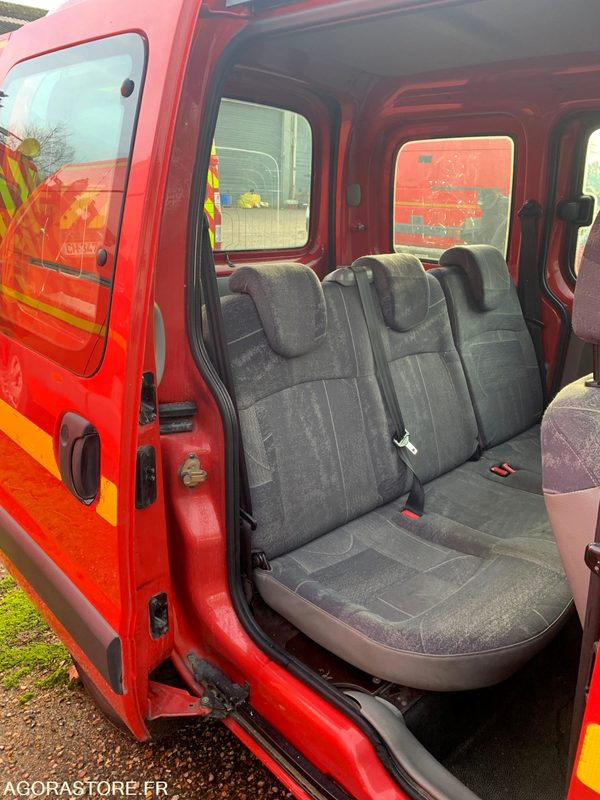 VLR RENAULT KANGOO1 8531XQ76 - Xe van nhỏ gọn: hình 4 VLR RENAULT KANGOO1 8531XQ76 - Xe van nhỏ gọn: hình 4