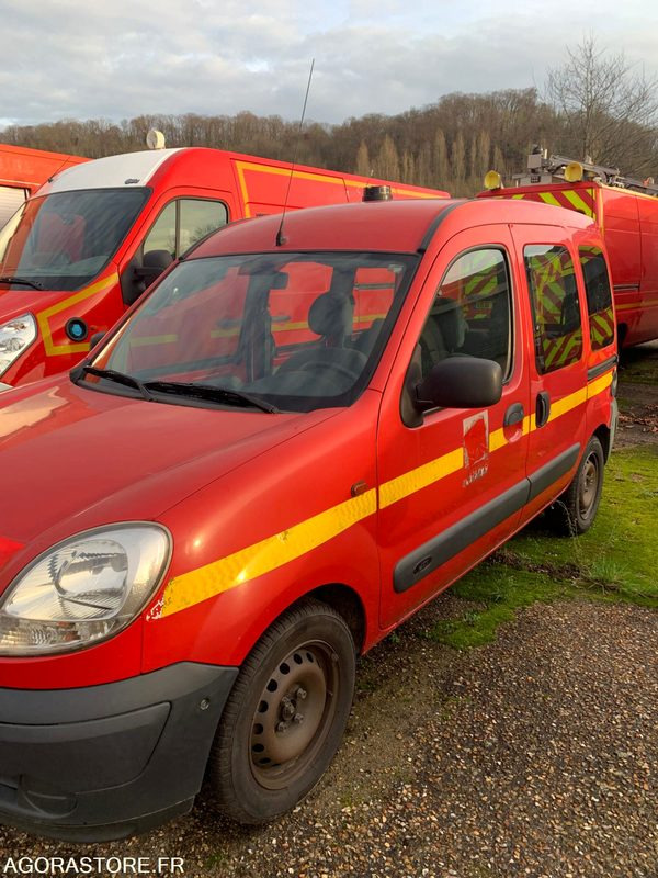 VLR RENAULT KANGOO1 8531XQ76 - Xe van nhỏ gọn: hình 2 VLR RENAULT KANGOO1 8531XQ76 - Xe van nhỏ gọn: hình 2