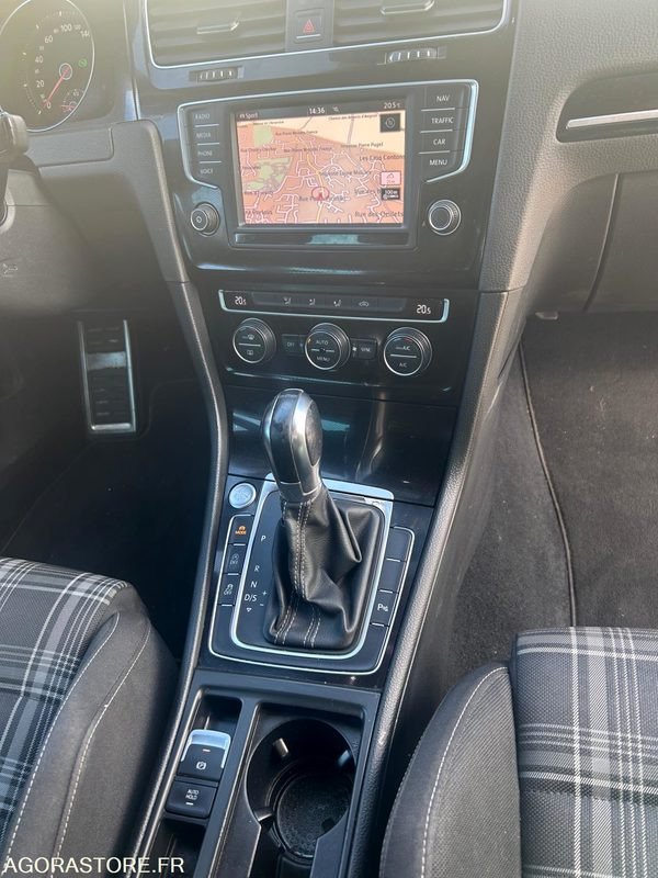 VOLKSWAGEN GOLF 2.0 TDI 184 BlueMotion Technology FAP DSG6 GTD / ORIGINE FRANCE - Xe hơi: hình 5 VOLKSWAGEN GOLF 2.0 TDI 184 BlueMotion Technology FAP DSG6 GTD / ORIGINE FRANCE - Xe hơi: hình 5