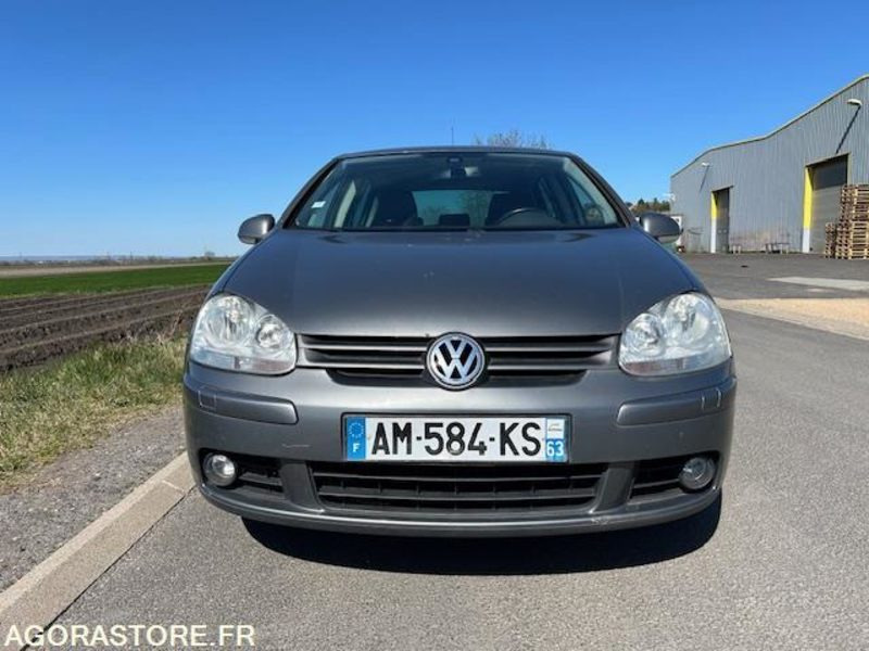 VOLKSWAGEN GOLF - 2008 / 211200 KM - Xe hơi: hình 2 VOLKSWAGEN GOLF - 2008 / 211200 KM - Xe hơi: hình 2