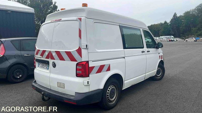 VOLKSWAGEN TRANSPORTER - 2018 - 187106KM - FC555FD - Xe van chở hàng: hình 3 VOLKSWAGEN TRANSPORTER - 2018 - 187106KM - FC555FD - Xe van chở hàng: hình 3