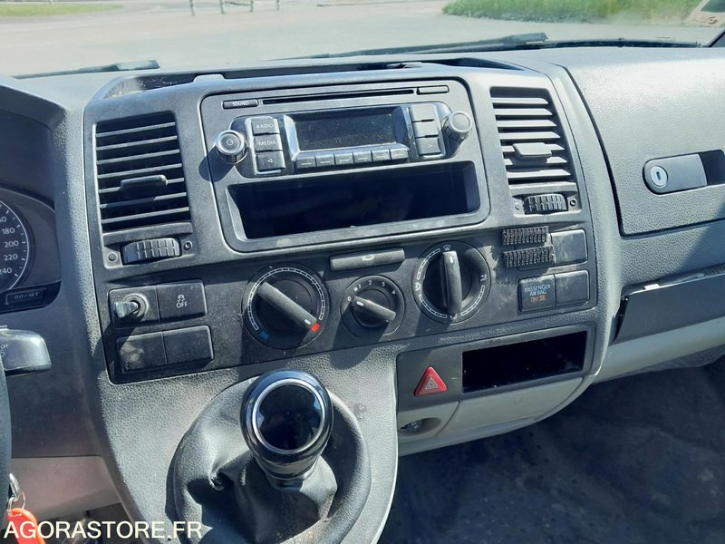 VW TRANSPORTER L2H3 4X4 DT-048-CA - Xe van chở hàng: hình 4 VW TRANSPORTER L2H3 4X4 DT-048-CA - Xe van chở hàng: hình 4