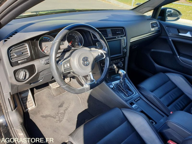 Volkswagen GOLF GTE 1.4 TSI - Xe hơi: hình 5 Volkswagen GOLF GTE 1.4 TSI - Xe hơi: hình 5