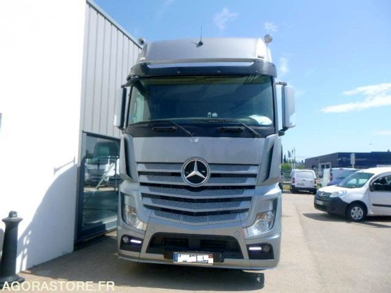 MERCEDES ACTROS 1845 GRANDE CABINE - 2012 - IMMATRICULATION SLOVENE - Xe đầu kéo: hình 3 MERCEDES ACTROS 1845 GRANDE CABINE - 2012 - IMMATRICULATION SLOVENE - Xe đầu kéo: hình 3
