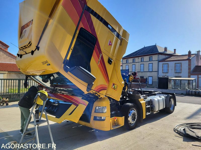 TRACTEUR MAN TGX 18400 - 2016 - 590 000KM - Xe đầu kéo: hình 2 TRACTEUR MAN TGX 18400 - 2016 - 590 000KM - Xe đầu kéo: hình 2