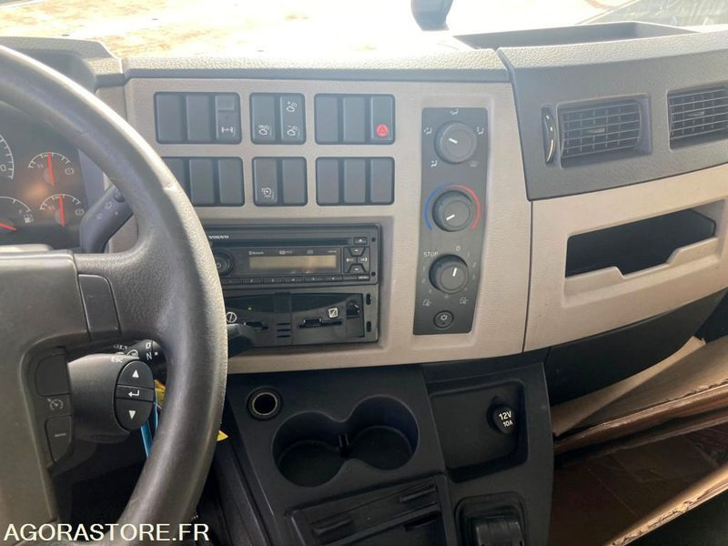 Xe đầu kéo VOLVO FL 290 - 2013 - 568 476km: hình 12 Xe đầu kéo VOLVO FL 290 - 2013 - 568 476km: hình 12