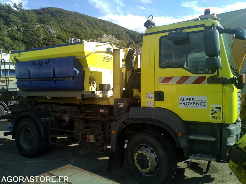 MAN 18.280 TGM 4X4 , saleuse STRATOS B40K, lame acier, aileron déneigement - Xe tải: hình 1 MAN 18.280 TGM 4X4 , saleuse STRATOS B40K, lame acier, aileron déneigement - Xe tải: hình 1