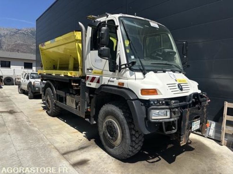 MERCEDES UNIMOG - 2012 - 75000km - CN338YL - Xe tải: hình 2 MERCEDES UNIMOG - 2012 - 75000km - CN338YL - Xe tải: hình 2