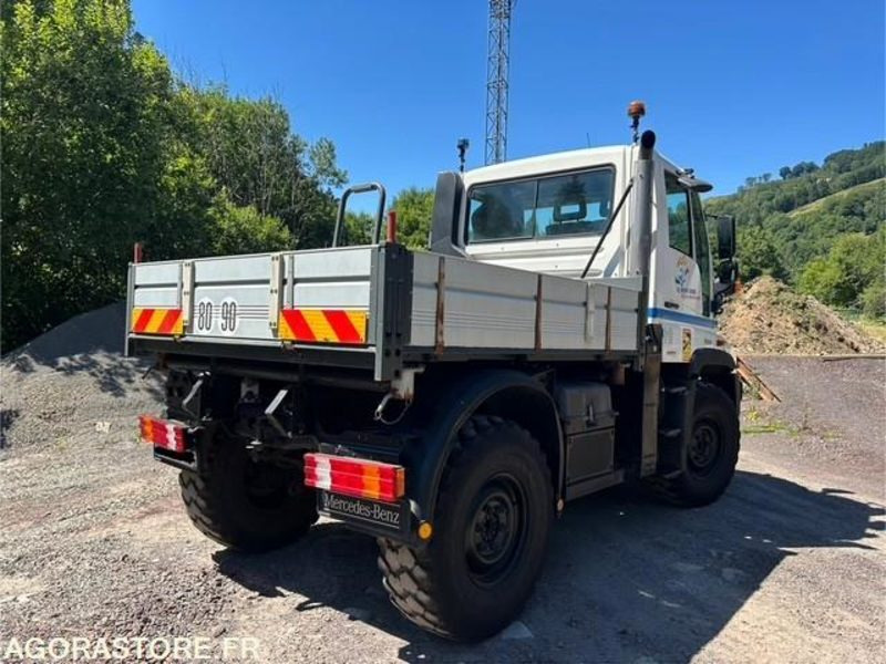 MERCEDES UNIMOG U300 - Xe tải: hình 4 MERCEDES UNIMOG U300 - Xe tải: hình 4