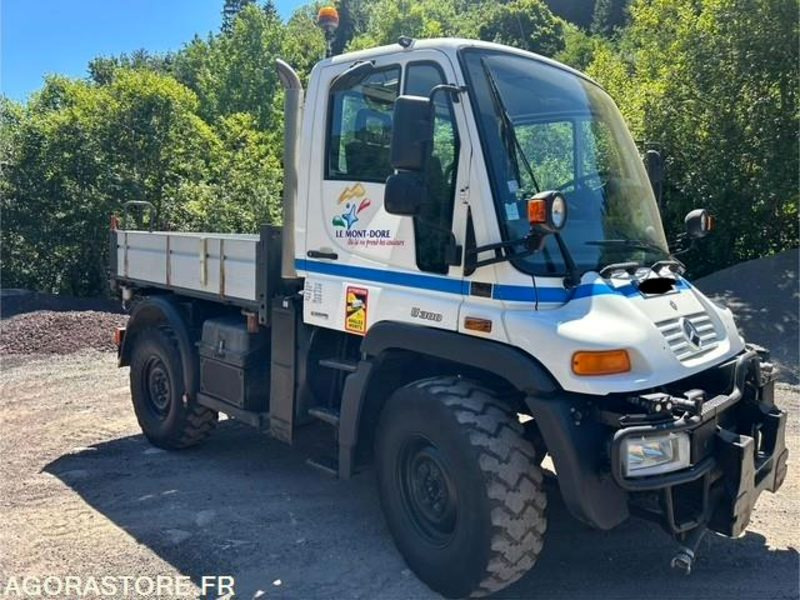 MERCEDES UNIMOG U300 - Xe tải: hình 1 MERCEDES UNIMOG U300 - Xe tải: hình 1