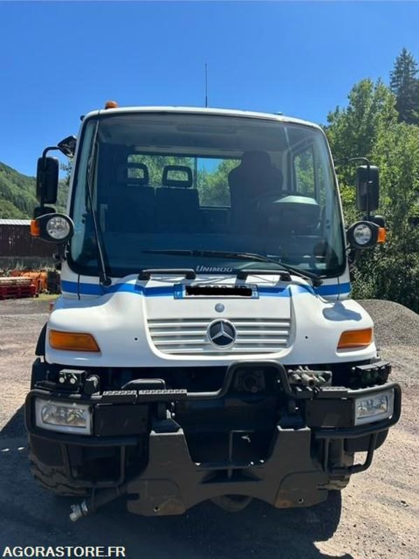 MERCEDES UNIMOG U300 - Xe tải: hình 3 MERCEDES UNIMOG U300 - Xe tải: hình 3