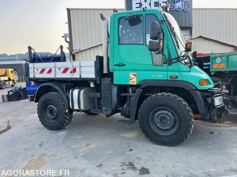 MERCEDES UNIMOG U300C VERSION COMMUNALE 2000 97652 KM - Xe tải: hình 2 MERCEDES UNIMOG U300C VERSION COMMUNALE 2000 97652 KM - Xe tải: hình 2