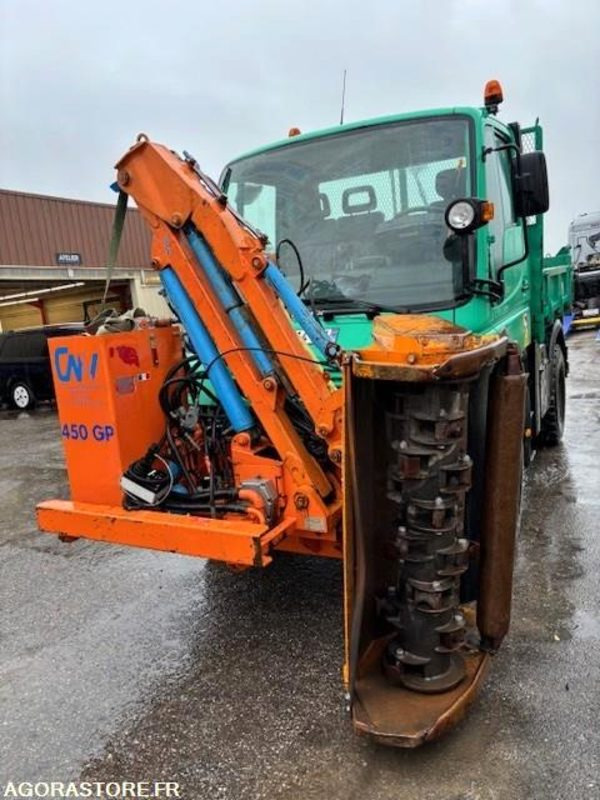 MERCEDES UNIMOG U300C VERSION COMMUNALE 2003 38210 KM + EPAREUSE CMV 450GP - Xe tải: hình 2 MERCEDES UNIMOG U300C VERSION COMMUNALE 2003 38210 KM + EPAREUSE CMV 450GP - Xe tải: hình 2