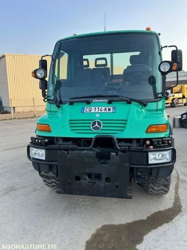 MERCEDES UNIMOG U300C VERSION COMMUNALE 2003 38210 KM - Xe tải: hình 3 MERCEDES UNIMOG U300C VERSION COMMUNALE 2003 38210 KM - Xe tải: hình 3