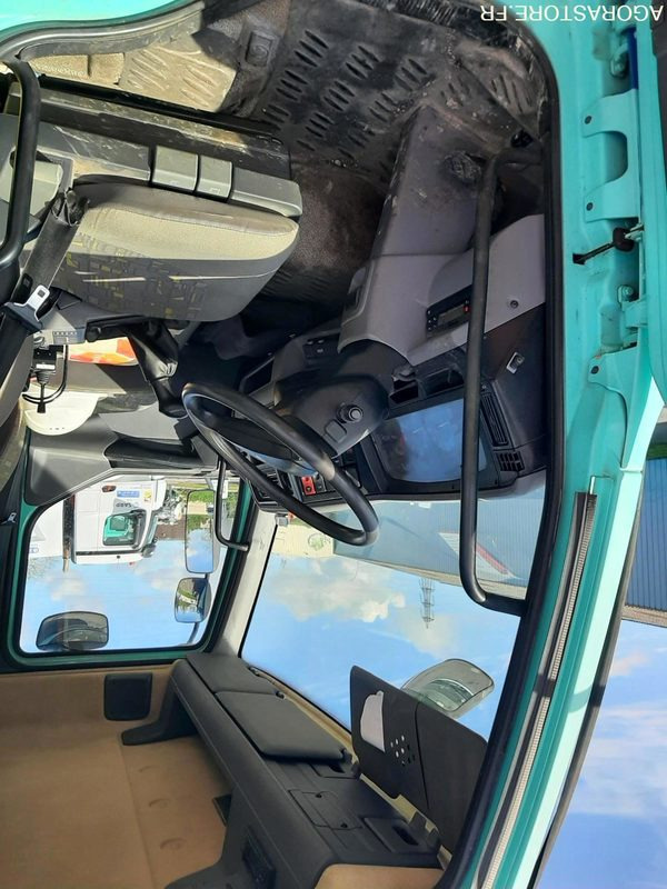 PORTEUR MULTIBENNE RENAULT EX-742-KK 2003 123 000 KM - Xe tải: hình 3 PORTEUR MULTIBENNE RENAULT EX-742-KK 2003 123 000 KM - Xe tải: hình 3