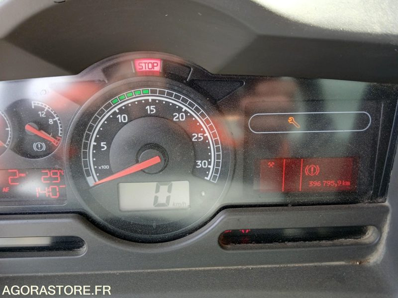 PORTEUR REMORQUEUR 26T BIBENNE - 2009 - 396 795 KM - Xe tải: hình 5 PORTEUR REMORQUEUR 26T BIBENNE - 2009 - 396 795 KM - Xe tải: hình 5