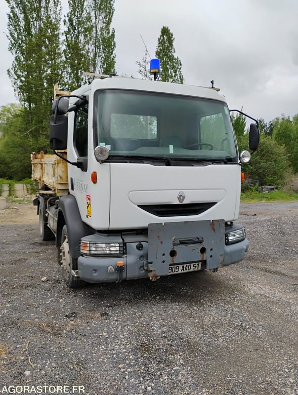 Poids Lourds Renault Midlum 909AAD51 13 Tonnes (4X2) - Xe tải: hình 1 Poids Lourds Renault Midlum 909AAD51 13 Tonnes (4X2) - Xe tải: hình 1