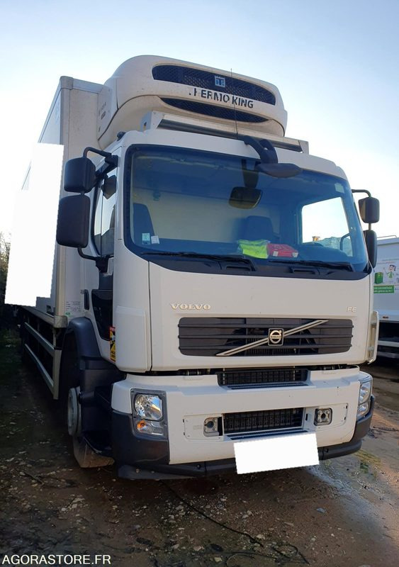 Porteur Volvo frigo - Xe tải: hình 2 Porteur Volvo frigo - Xe tải: hình 2