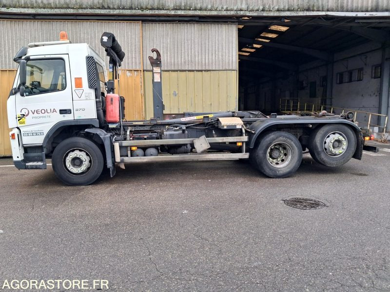 R51857-PORTEUR POLYBENNE VOLVO FM 370-ANNÉE 2010-BRAS GUIMA PALFINGER-502085 KM - Xe tải: hình 2 R51857-PORTEUR POLYBENNE VOLVO FM 370-ANNÉE 2010-BRAS GUIMA PALFINGER-502085 KM - Xe tải: hình 2