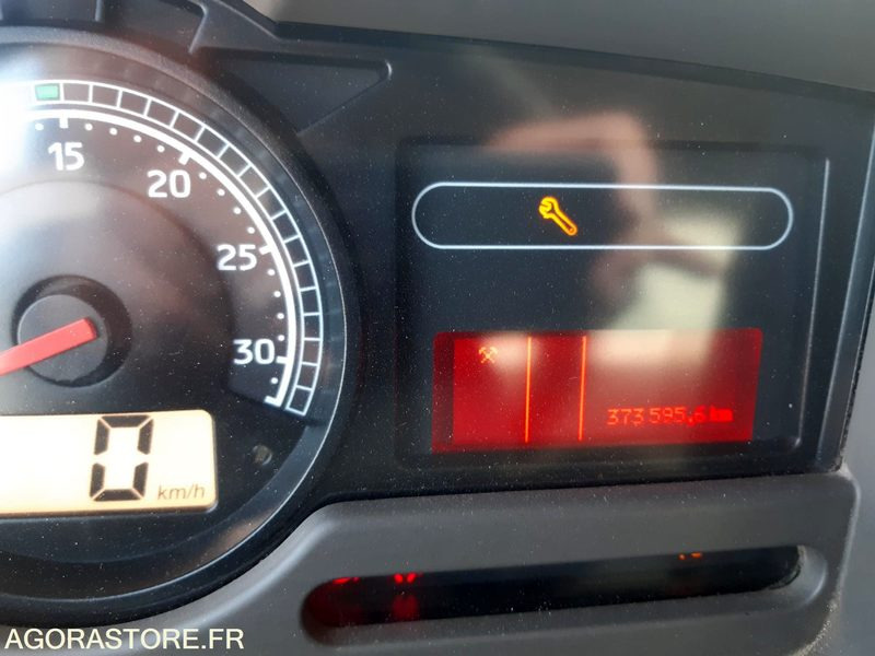 Cho thuê  RENAULT 8X4 KERAX 430.32 - 2011 / 373600 Kms (M5126) RENAULT 8X4 KERAX 430.32 - 2011 / 373600 Kms (M5126): hình 11