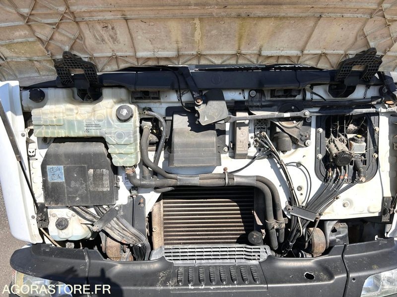 RENAULT MIDLUM 220 (6 Cylindres) - Xe tải: hình 5 RENAULT MIDLUM 220 (6 Cylindres) - Xe tải: hình 5