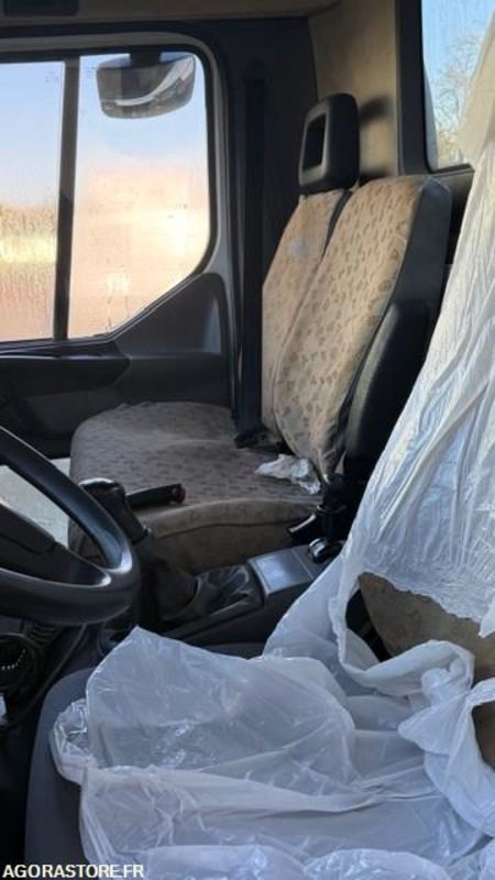 Xe tải RENAULT MIDLUM BEN/AMO AVEC SALEUSE: hình 9