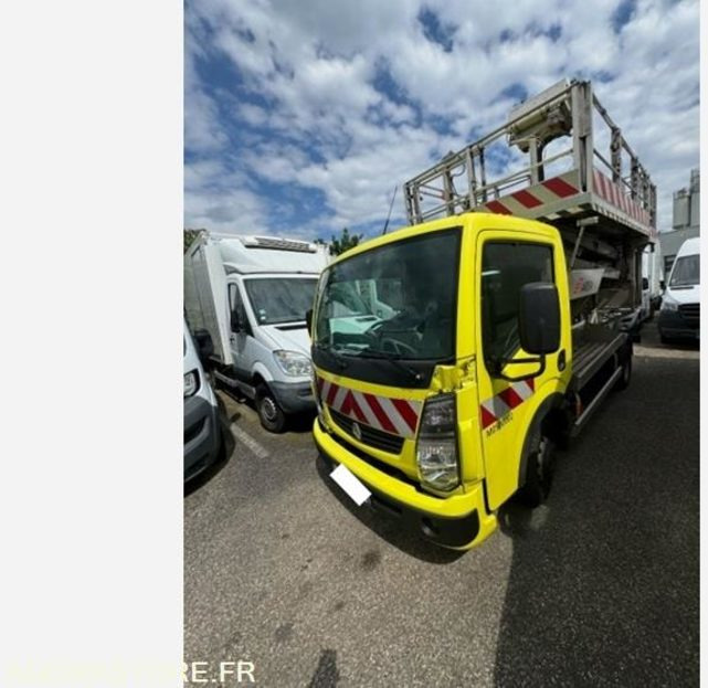 RENAULT MAXITY 2.5l 130CV NACELLE PASSERELLE ELEVATRICE - Xe tải nhỏ: hình 1 RENAULT MAXITY 2.5l 130CV NACELLE PASSERELLE ELEVATRICE - Xe tải nhỏ: hình 1
