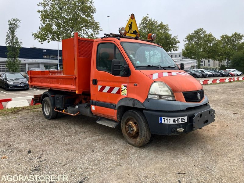 Renault Master - 2005 - 43161kms (P2001716) - Xe tải nhỏ: hình 1 Renault Master - 2005 - 43161kms (P2001716) - Xe tải nhỏ: hình 1
