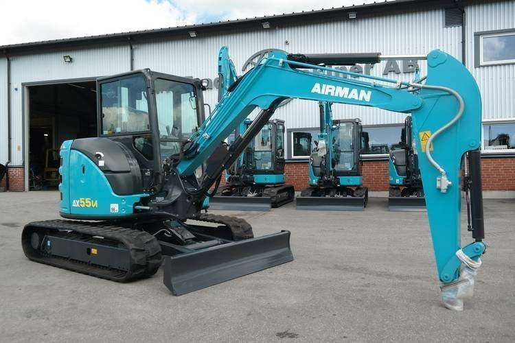 Airman AX 55 U-7 - Máy xúc mini: hình 1 Airman AX 55 U-7 - Máy xúc mini: hình 1