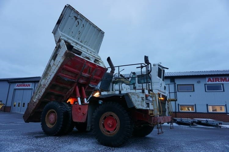 CAT 769 D - Xe ben cứng/ Xe chở đá: hình 4 CAT 769 D - Xe ben cứng/ Xe chở đá: hình 4