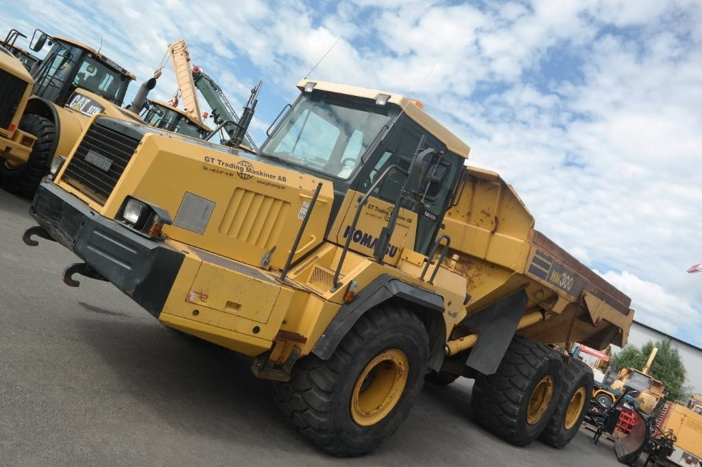 Komatsu HM 300-2 - Xe ben đổ có khớp nối: hình 4 Komatsu HM 300-2 - Xe ben đổ có khớp nối: hình 4