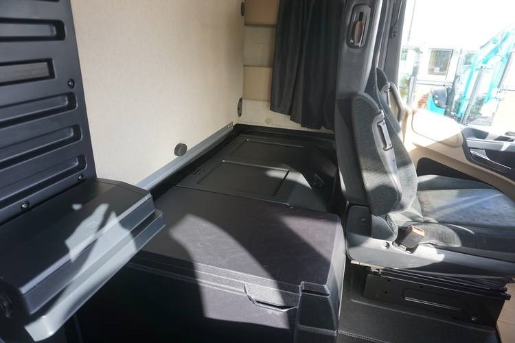 Xe ben Mercedes-Benz Arocs 3263 , 8x4 Tridem: hình 24