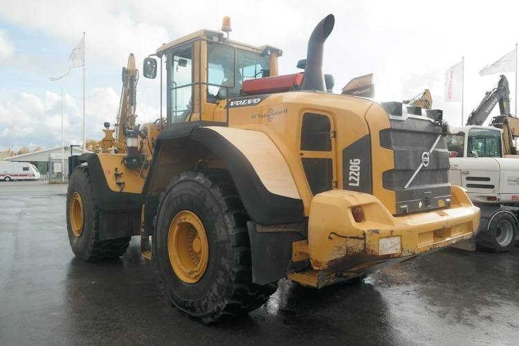 Volvo L220G - Máy xúc lật bánh lốp: hình 4 Volvo L220G - Máy xúc lật bánh lốp: hình 4
