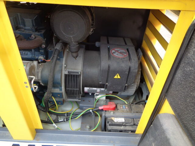 Atlas Copco QAS 20 KVA - Bộ phát điện: hình 3 Atlas Copco QAS 20 KVA - Bộ phát điện: hình 3