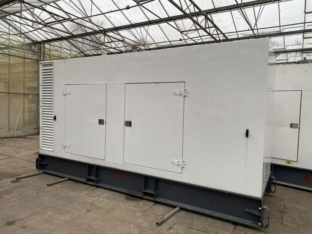 Diversen 300 KVA Aggreko 300 KVA - Bộ phát điện: hình 1 Diversen 300 KVA Aggreko 300 KVA - Bộ phát điện: hình 1